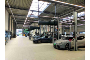 Werkplaatsinrichting nieuwbouw Porsche Amsterdam